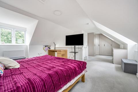 undefined, Hawthorn Crescent, Woodley, Reading