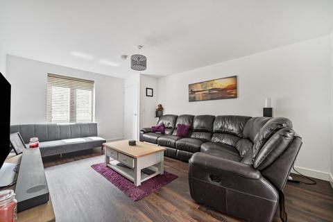 undefined, Hawthorn Crescent, Woodley, Reading