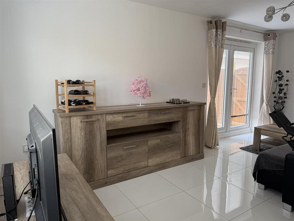 Lounge Dining Room