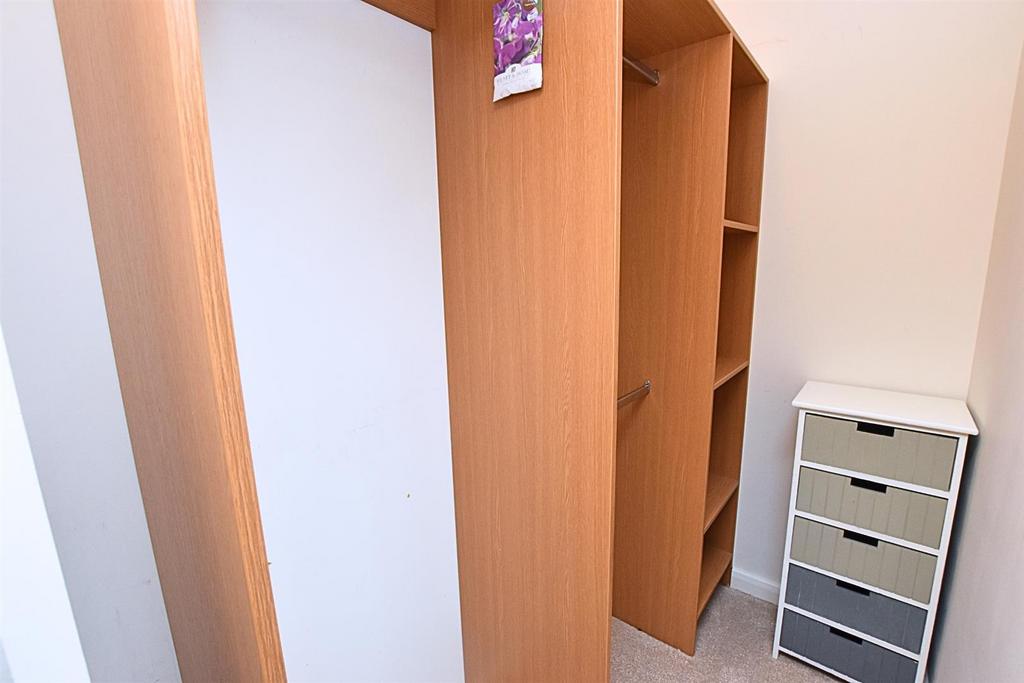 Walk in wardrobe