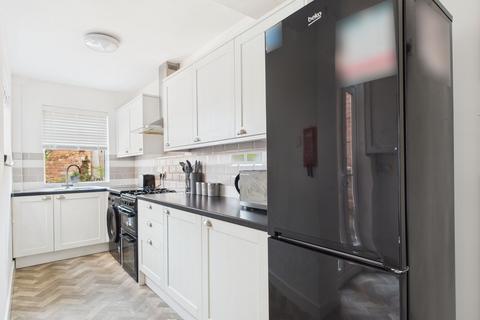 4 bedroom end of terrace house for sale, Linby Road, Hucknall, Nottingham