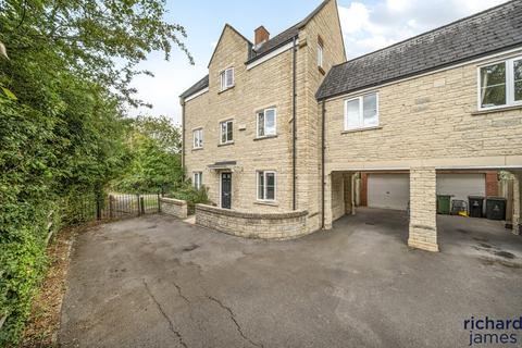 5 bedroom detached house for sale, White Eagle Road, Haydon End, Swindon, SN25