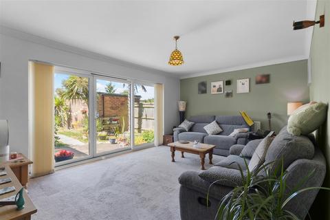 3 bedroom detached house for sale, Seven Sisters Road, Eastbourne BN22