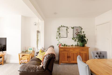 3 bedroom end of terrace house for sale, Bristol BS34