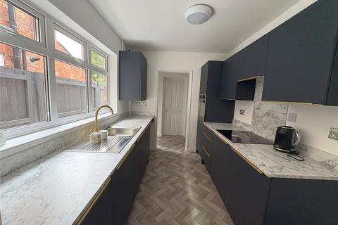 3 bedroom terraced house to rent, Nicholson Street, Newark, Nottinghamshire, NG24