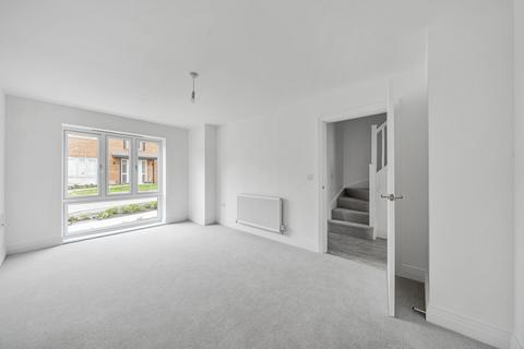 3 bedroom detached house to rent, Fullers Mill Way, Hampshire SO22