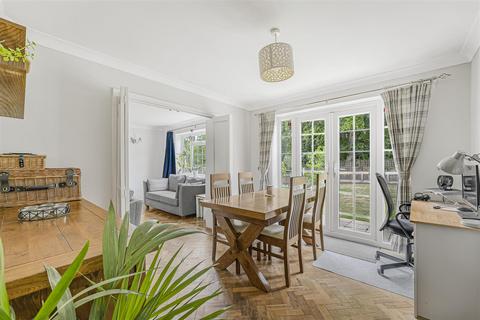 4 bedroom detached house for sale, Birch Close, Eynsford, Kent