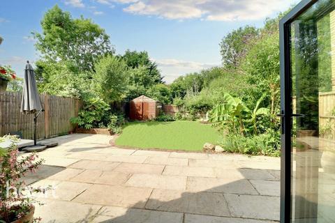 Dowding Road, Biggin Hill