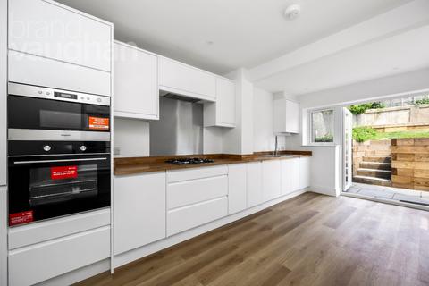 undefined, Hythe Road, Brighton, BN1