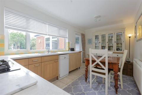 undefined, St. Denys Road, Evington, Leicester