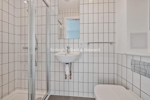 2 bedroom flat to rent, Tide Street, Barking, IG11