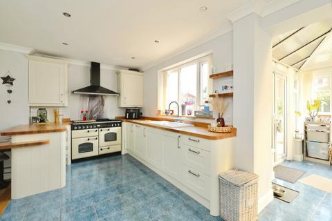 5 bedroom detached house for sale, Strathaven Road, Worksop S81