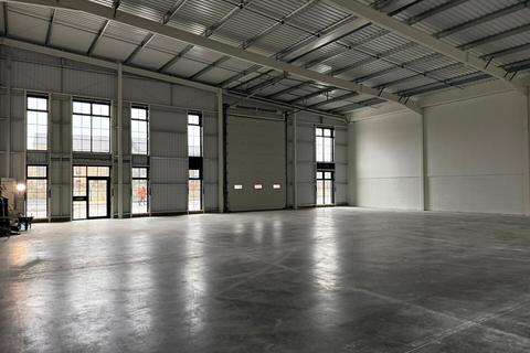 Distribution warehouse to rent, 7D Sittingbourne Rd Maidstone ME14 3EN