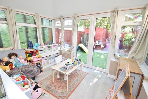 10 Cotswold Close, Verwood, BH31 6UJ