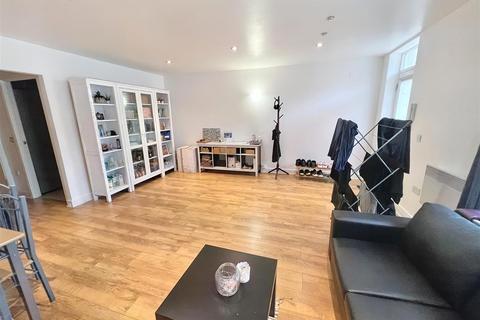 2 bedroom apartment for sale, Onyx Mews, Stratford