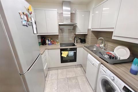 2 bedroom apartment for sale, Onyx Mews, Stratford