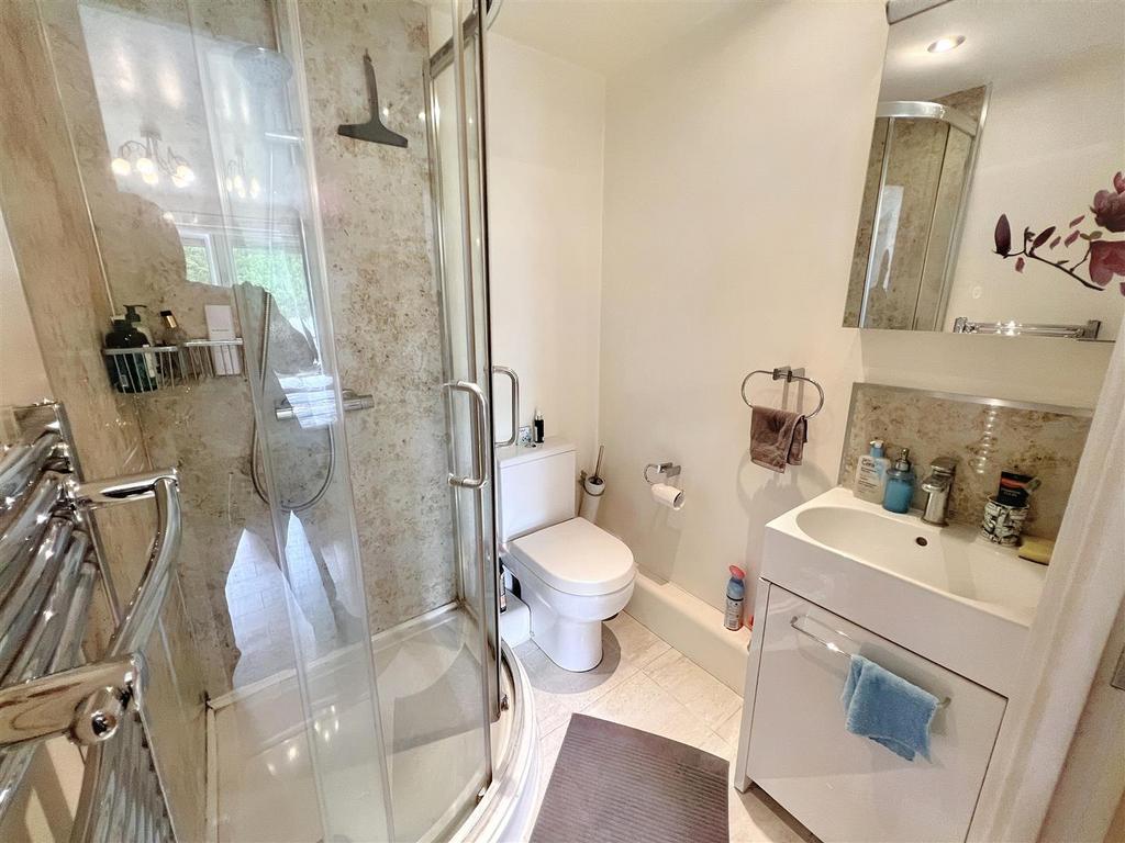 Ensuite