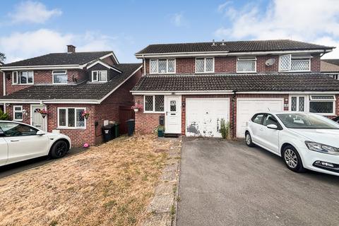 2 Calshot Place, Calcot, Reading, RG31 7DA