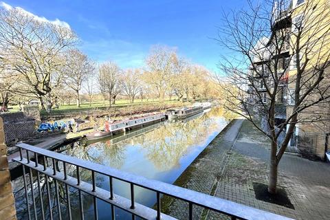 2 bedroom flat for sale, Gunmakers Lane, London E3