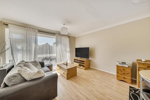 Flat 4, 1 Cedar Gardens, Sutton, SM2 5EQ