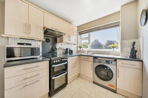 Flat 4, 1 Cedar Gardens, Sutton, SM2 5EQ