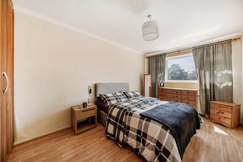 Flat 4, 1 Cedar Gardens, Sutton, SM2 5EQ