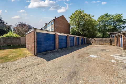 Flat 4, 1 Cedar Gardens, Sutton, SM2 5EQ