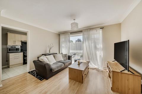 Flat 4, 1 Cedar Gardens, Sutton, SM2 5EQ
