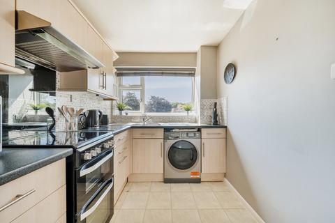 Flat 4, 1 Cedar Gardens, Sutton, SM2 5EQ