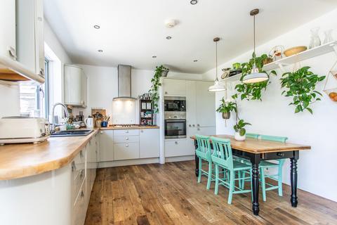 3 bedroom detached house for sale, Ashurst Avenue, Saltdean, Brighton, BN2 8DR