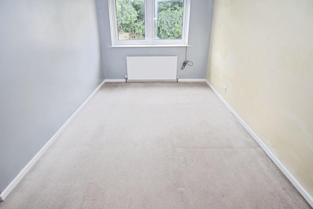 5dfb11ee-Bedroom 201