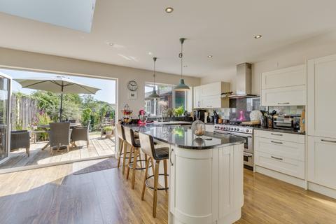 4 bedroom semi-detached house for sale, Nutleigh Grove,  Hitchin