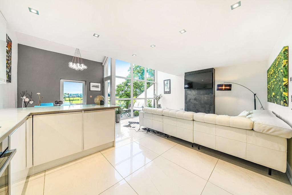Open Plan Kitchen/Living/Dining Room