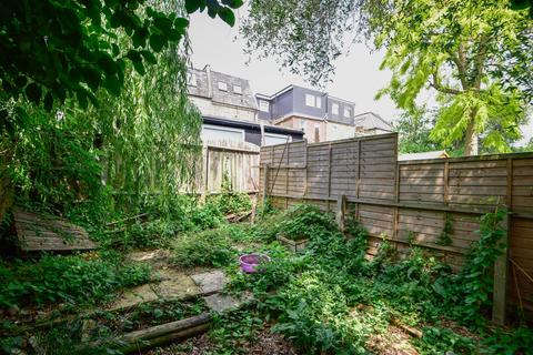 undefined, West bank, London, N16