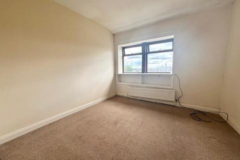 31 Back Lane, Queensbury, Bradford, BD13 1HB