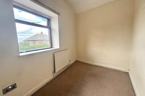 31 Back Lane, Queensbury, Bradford, BD13 1HB