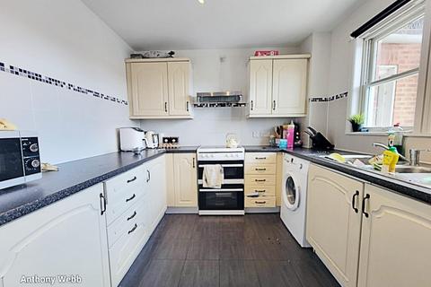 undefined, High Road, Wood Green, N22