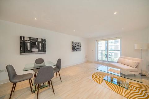 2 bedroom flat for sale, Bromyard Avenue, London W3