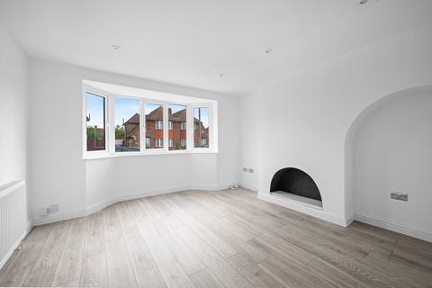 77 Woodham Road, London, SE6 2SB