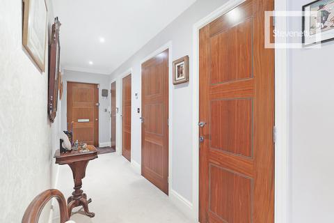undefined, Pavillion Court, Theydon Bois