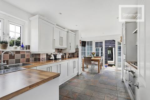 undefined, Bower Hill, Epping