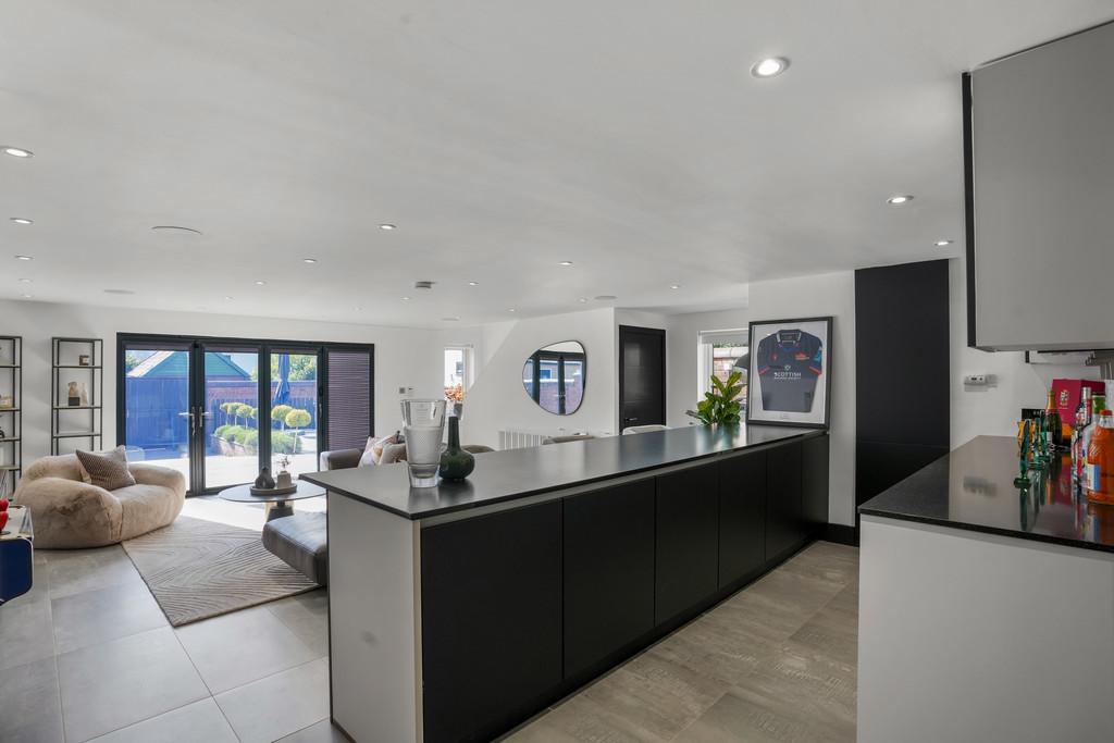 62 88 mossgiel road (34)