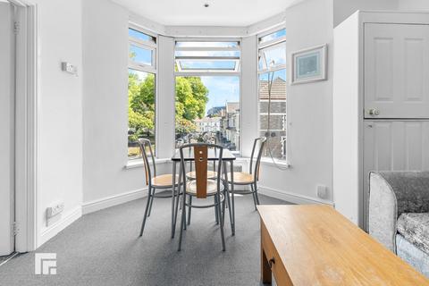 2 bedroom apartment for sale, Clare Street, Riverside, Cardiff