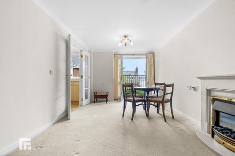1 bedroom apartment for sale, Pritchard Court, Cardiff Road, Llandaff