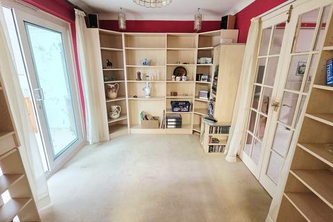 48 Cartwright Crescent, Brackley, NN13 6HA