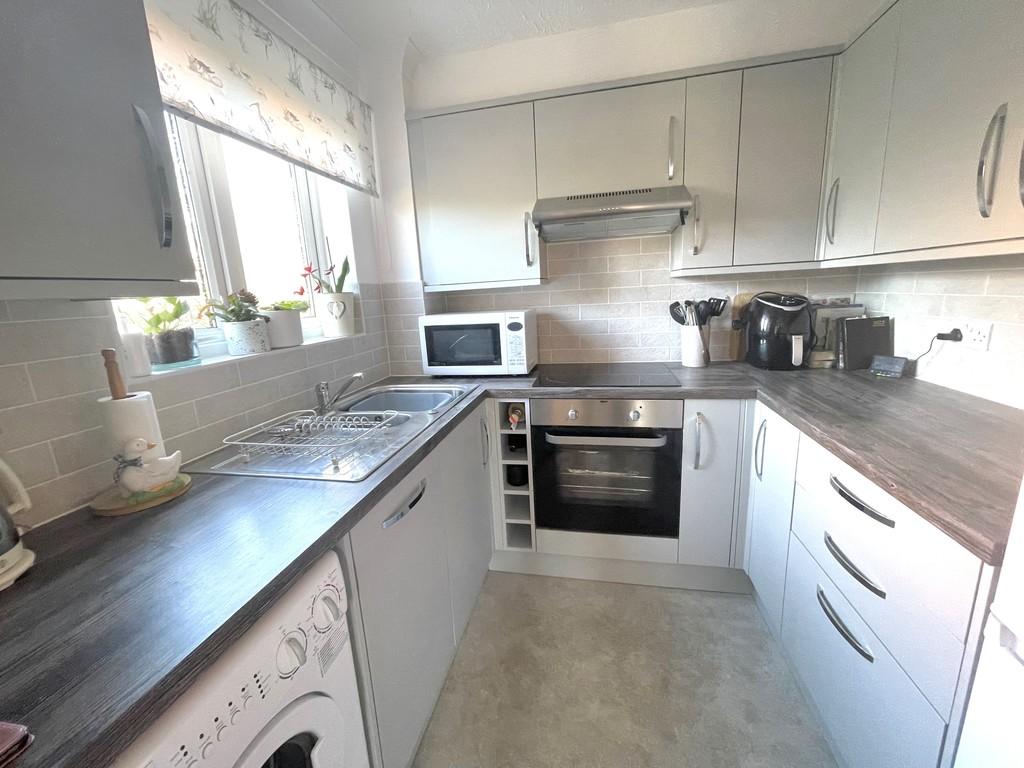 1 Silverwood Court Kitchen