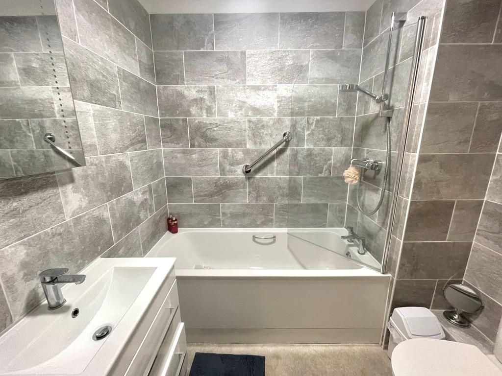 1 Silverwood Court Bath