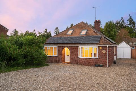3 bedroom detached house for sale, New Road, Newbury, RG14