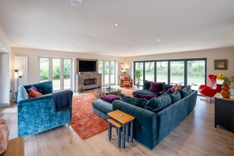 3 bedroom detached house for sale, Thursford