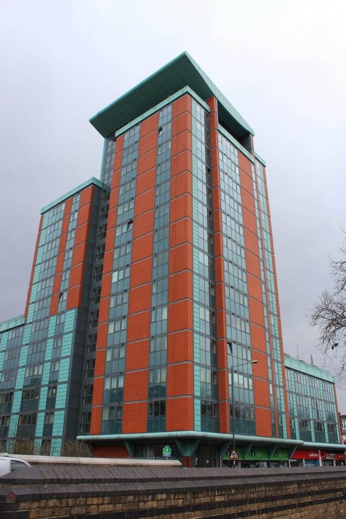Stylish Two-Bedroom Apartment   High Floor   The
